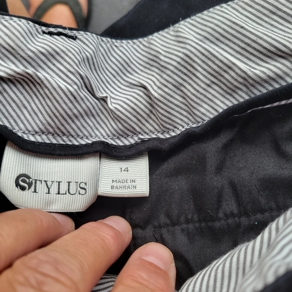 Stylus bermudas size 14 - Picture 3 of 5